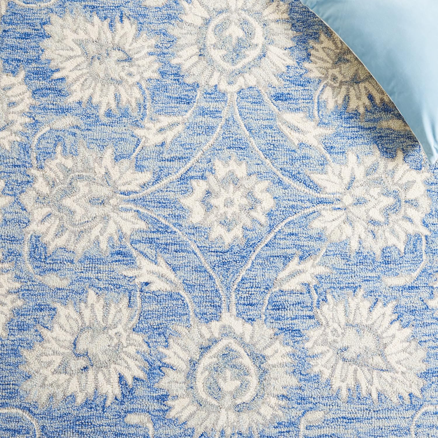 Handmade Wool Micro-Loop Accent Rug